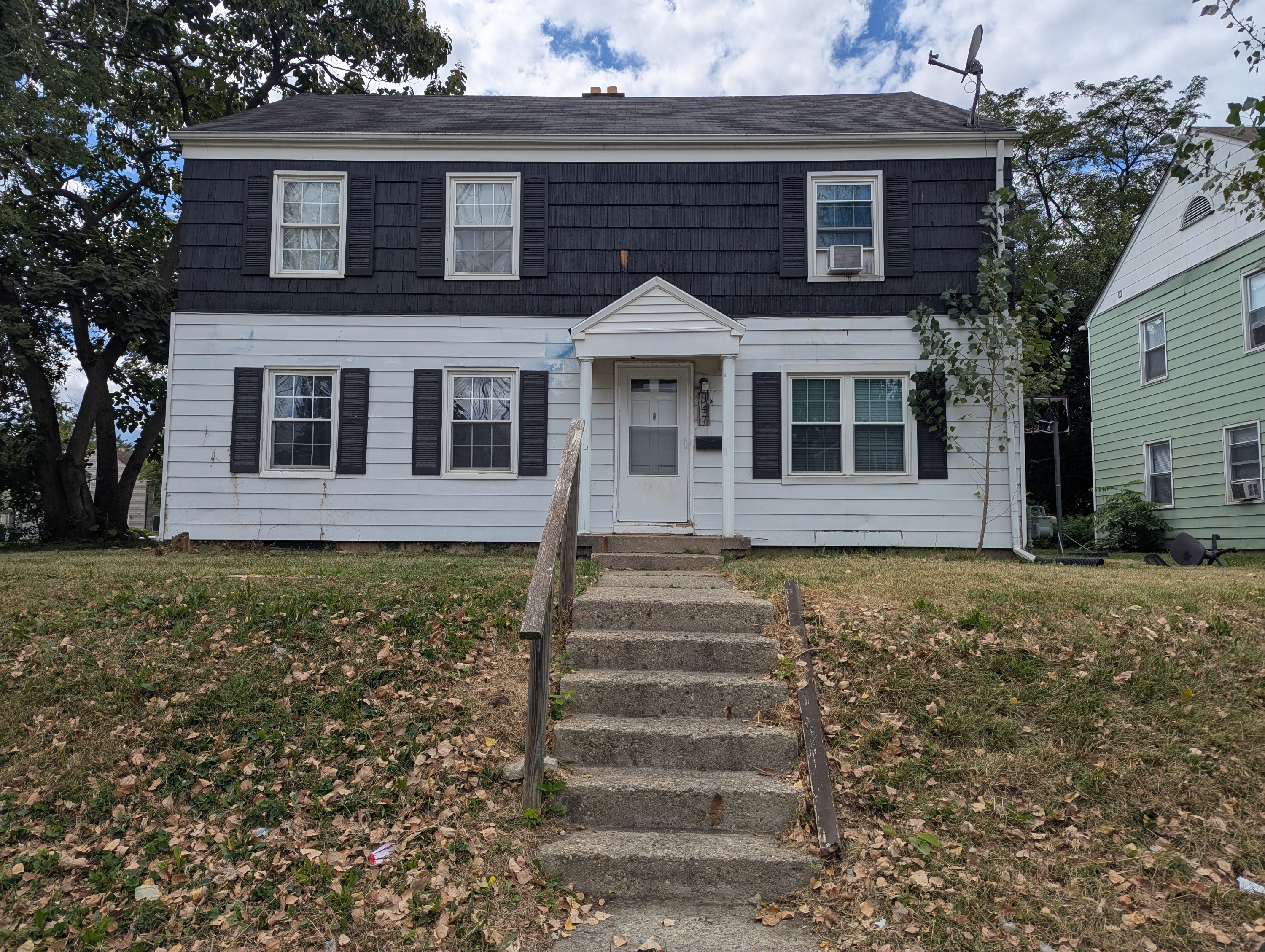 347 North Roosevelt Avenue