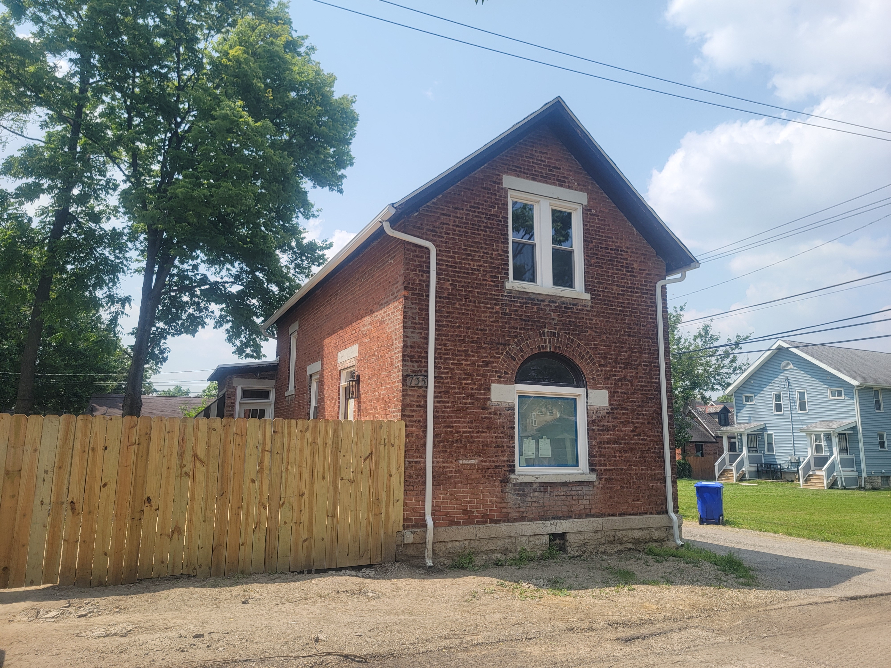 735 East Beck Street